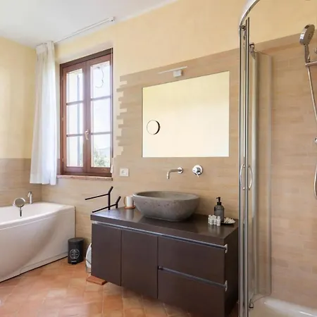Caini Apartmán