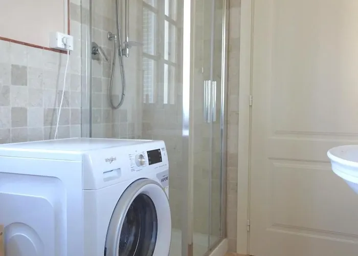 Caini - * بيرودجا